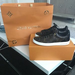 Authentic Louis Vuitton Women Sneaker